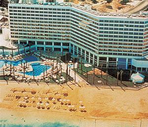 Crowne_Plaza_Dead_Sea